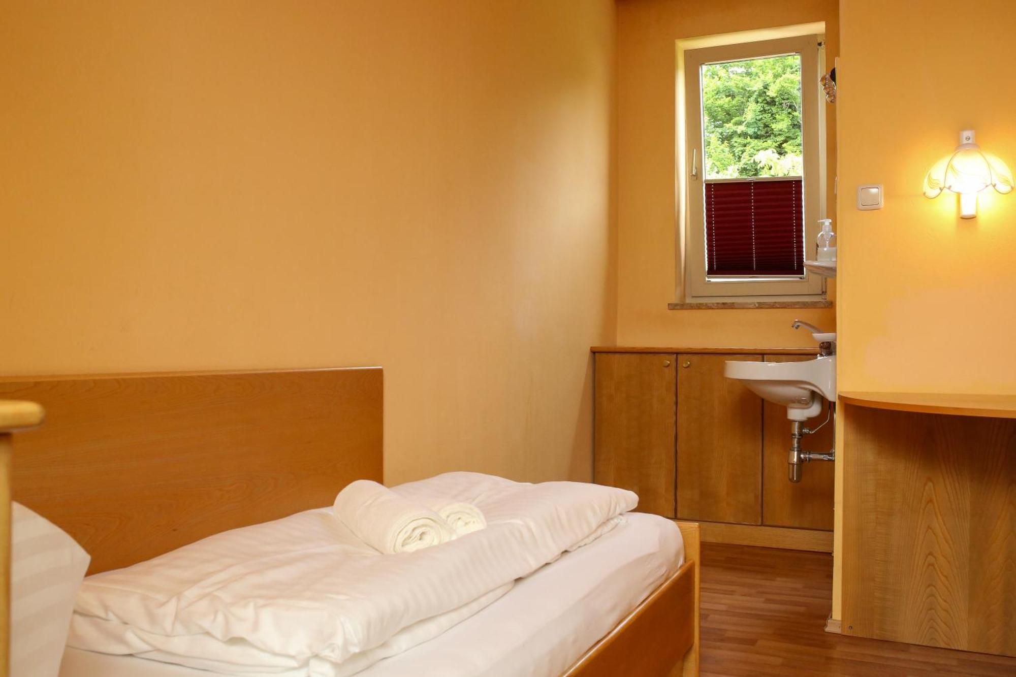 Self-Check In Apartmenthotel Seeglueck Pörtschach am Wörthersee Eksteriør billede