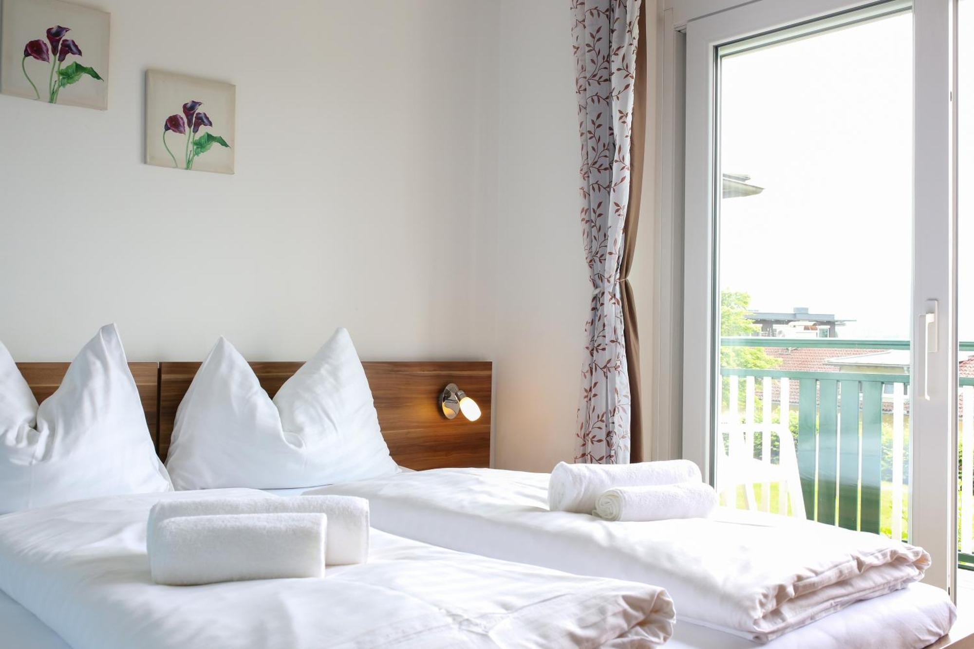 Self-Check In Apartmenthotel Seeglueck Pörtschach am Wörthersee Eksteriør billede