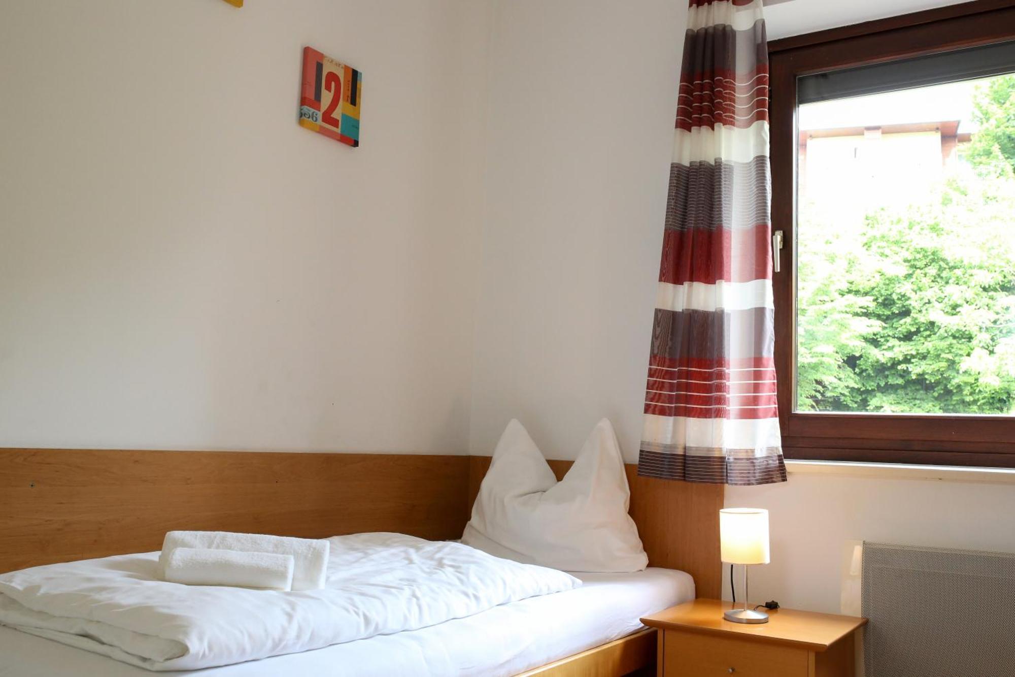 Self-Check In Apartmenthotel Seeglueck Pörtschach am Wörthersee Eksteriør billede