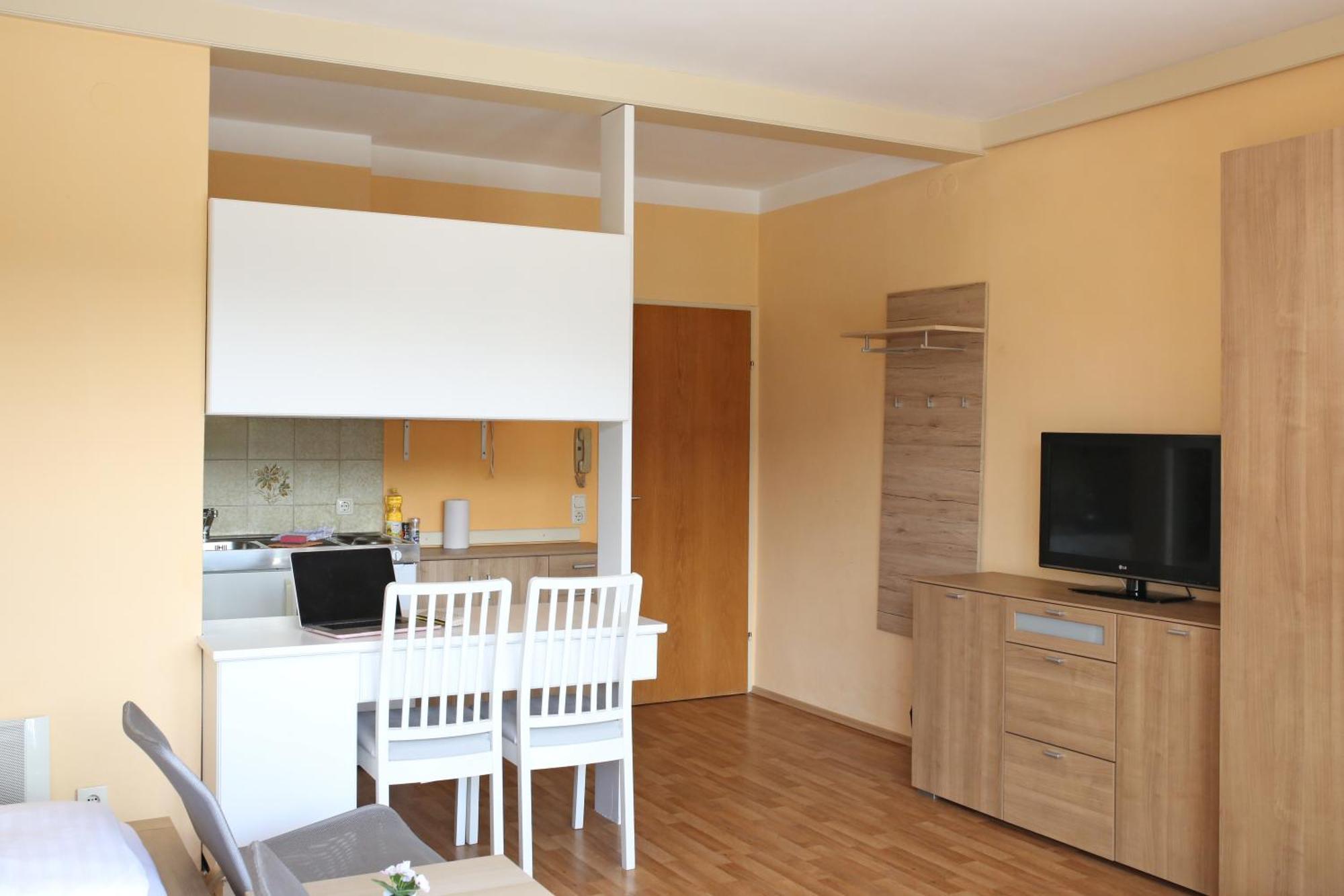 Self-Check In Apartmenthotel Seeglueck Pörtschach am Wörthersee Eksteriør billede