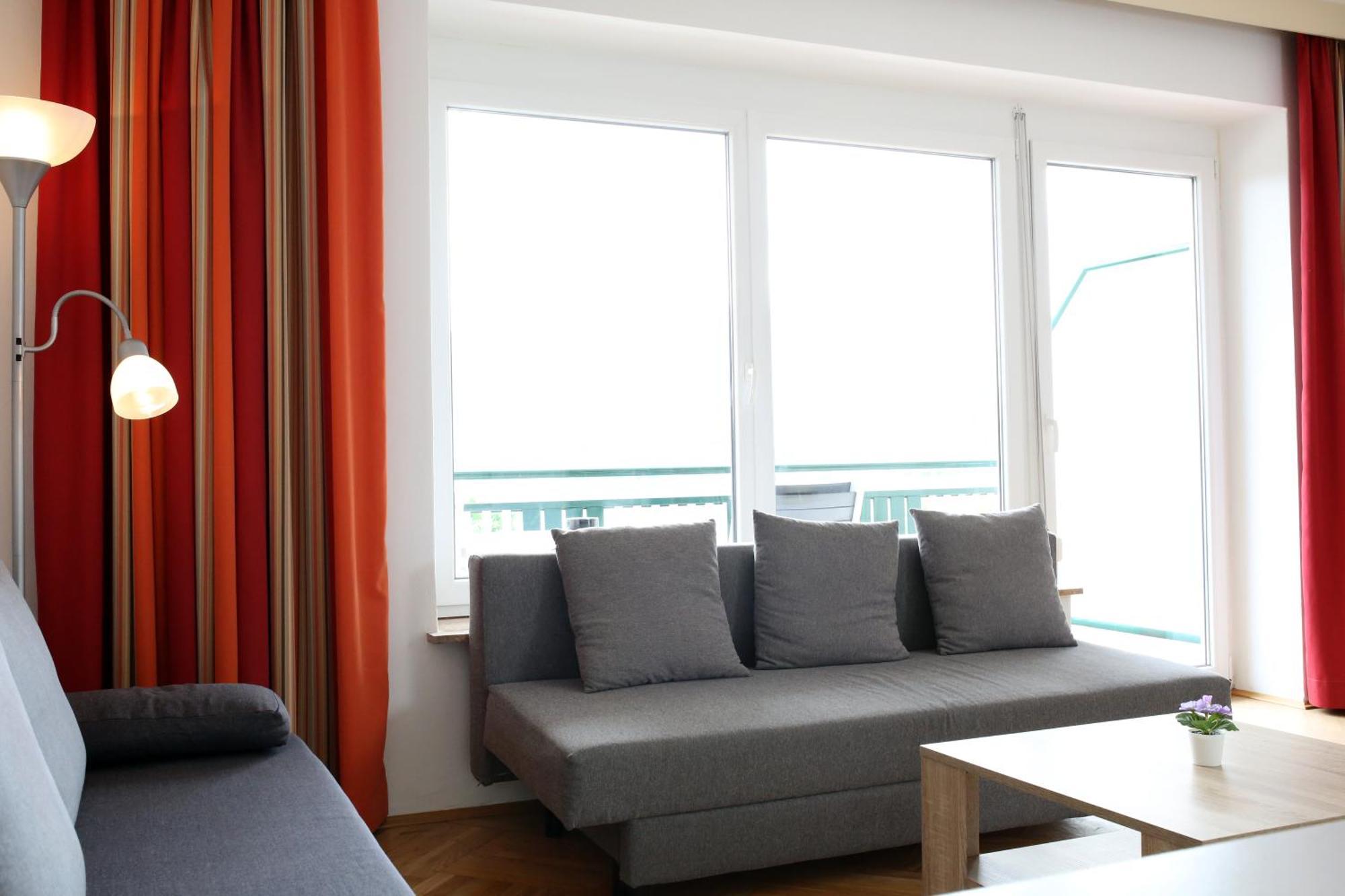 Self-Check In Apartmenthotel Seeglueck Pörtschach am Wörthersee Eksteriør billede